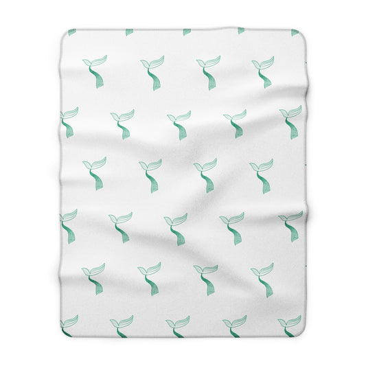 Whale Tail Pattern Sherpa Blanket — Cozy Nautical Throw for Ocean Lovers